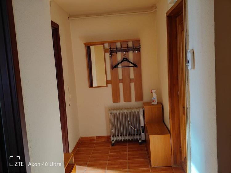 Apartament cu 3 camere decomandat în Exterior Vest