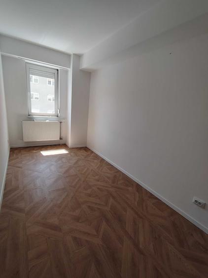 Apartament cu 2 camere semidecomandat în Exterior Vest