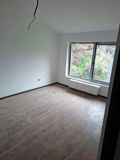 Casă individuală cu 5 camere cu Teren 270 Mp în Corbeanca