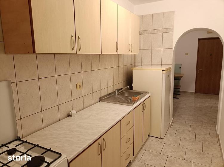 Garsoniera Nerva Traian metrou Timpuri Noi mobilata si utilata libera - 6