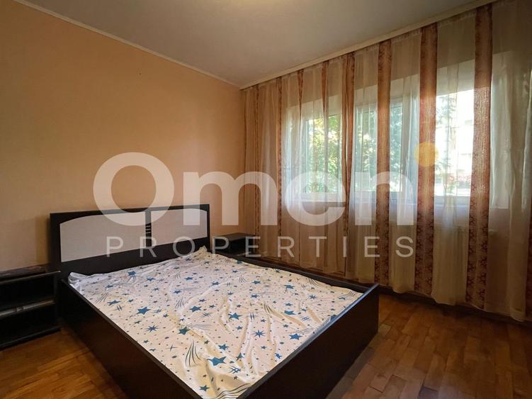 Apartament cu 3 camere decomandat, mobilat în Hotvon