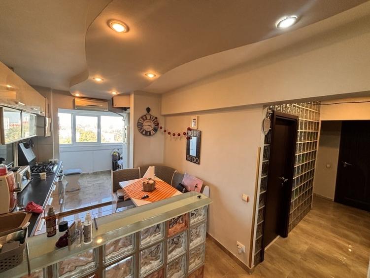 Apartament cu 3 camere decomandat în Pantelimon