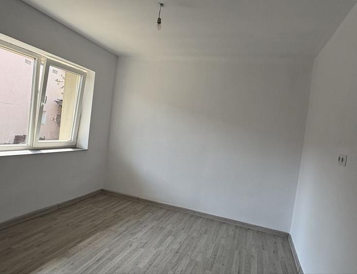 Casă cu 2 camere în Sântimreu