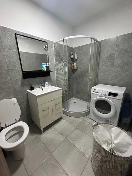 Apartament cu 2 camere semidecomandat în Florești