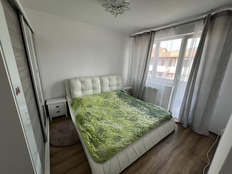 Duplex cu 4 camere cu Canalizare în Florești