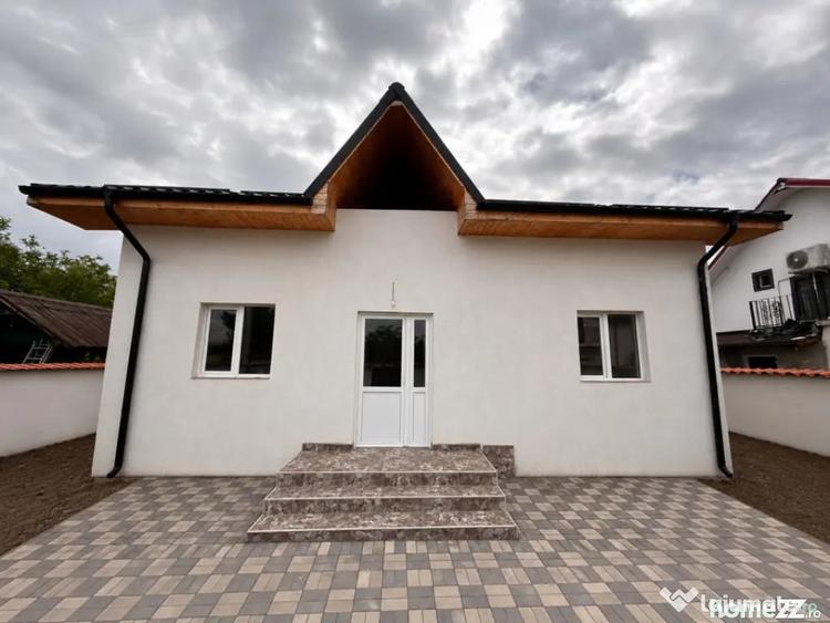 Casă cu 3 camere cu Teren 230 Mp în Central