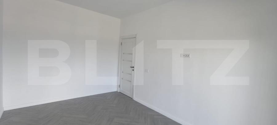 Casă individuală cu 4 camere cu Canalizare în Valea Lupului