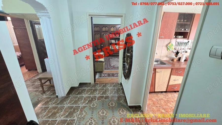 Apartament cu 3 camere decomandat în Găvana