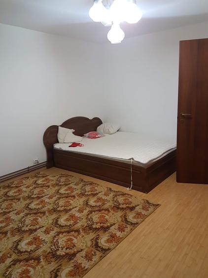 Apartament cu 2 camere decomandat în Vitan Mall
