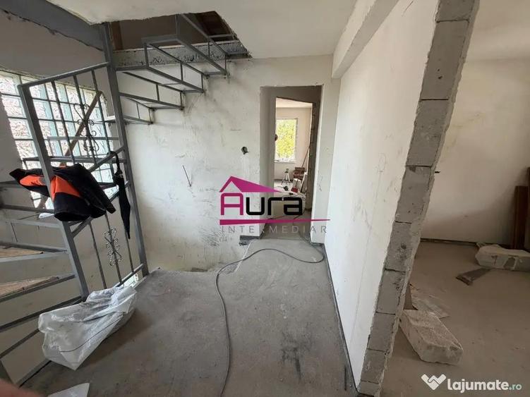 Casă cu 4 camere cu Teren 140 Mp în Neptun