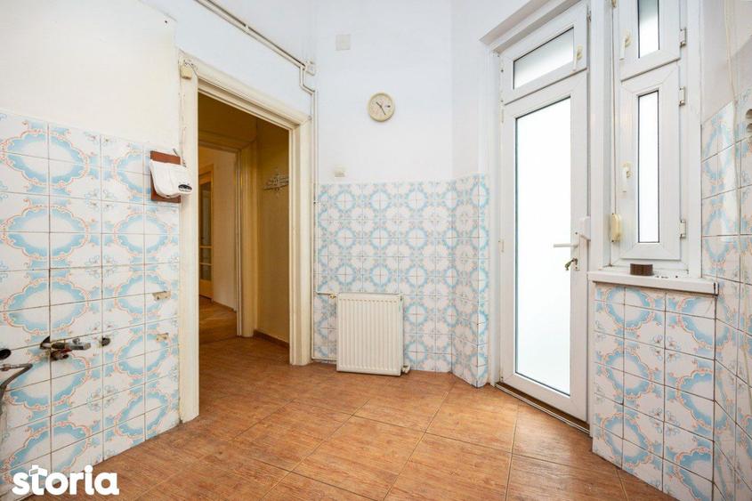 Apartament cu 3 camere în Centrul Civic