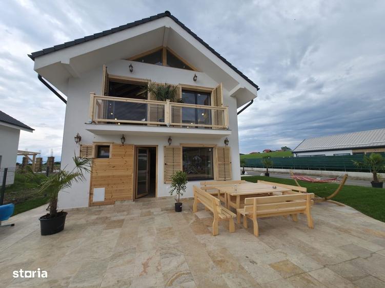 Casă cu 4 camere în Sângeorgiu de Mureș