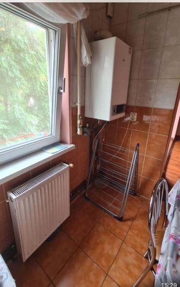 Garsonieră decomandată în Comuna din Paris
