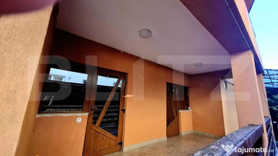 Casă cu 7 camere cu Teren 500 Mp în Bună Ziua