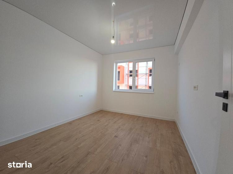 Apartament cu 3 camere decomandat în Dobroești