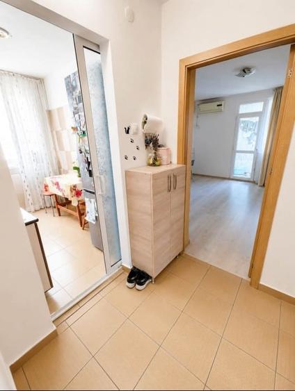 Apartament cu 2 camere semidecomandat, mobilat în Titan
