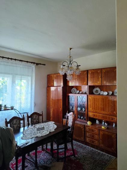Casă cu 3 camere cu Teren 1000 Mp în Central