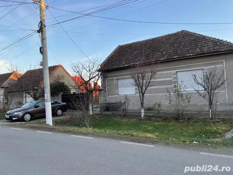 Casă cu 5 camere cu Teren 2019 Mp în Curtici