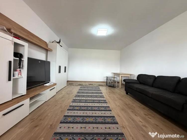 Casă cu 5 camere cu Teren 380 Mp în Chișoda