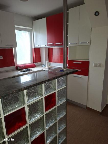 Apartament cu 3 camere decomandat în Vest