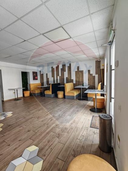 Casă cu 6 camere cu Teren 182 Mp în Central