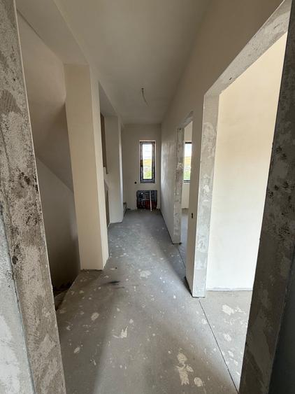 Casă cu 3 camere în Borhanci