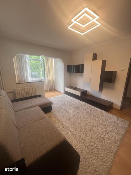 Apartament cu 2 camere în Podu Roș