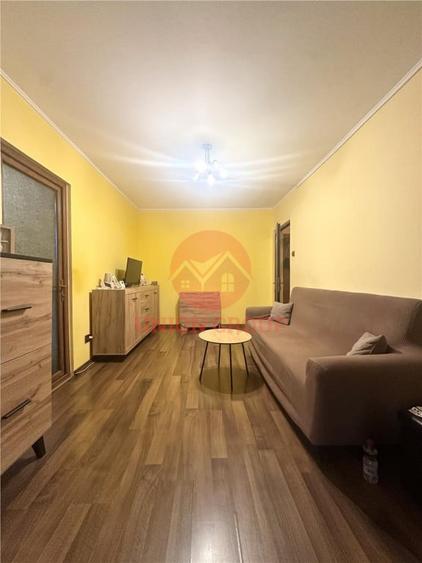 Apartament cu 2 camere semidecomandat în Casa de Cultură