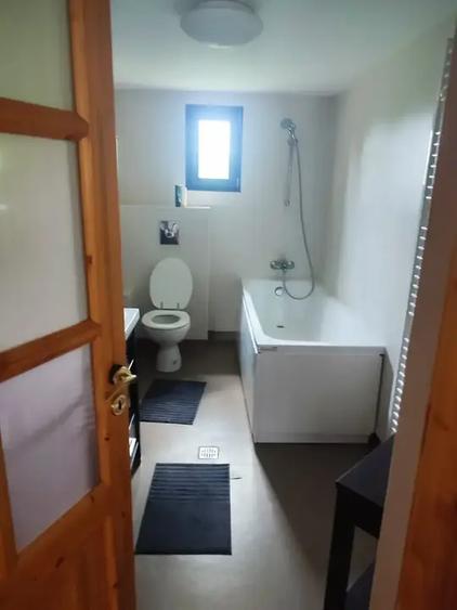 Casă individuală cu 20 camere cu Teren 4914 Mp în Breaza de Jos