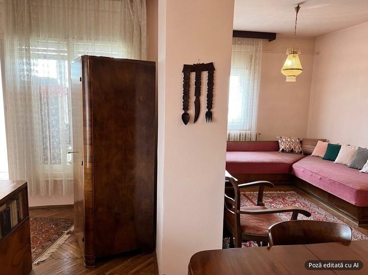 Apartament cu 3 camere decomandat, mobilat în P-ța Unirii