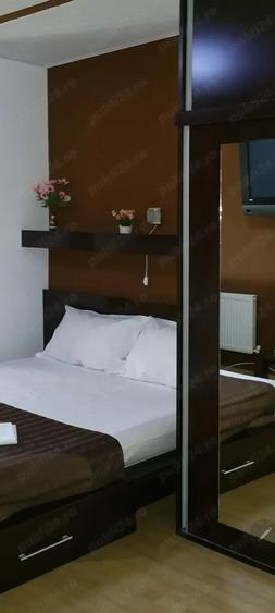 Casă cu 6 camere cu Teren 500 Mp în Năvodari Tabără