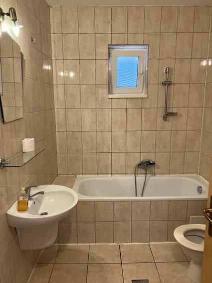 Casă individuală cu 3 camere cu Canalizare în Calea Poplăcii