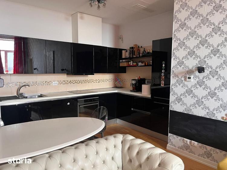 Apartament cu 3 camere decomandat în Văcăresti