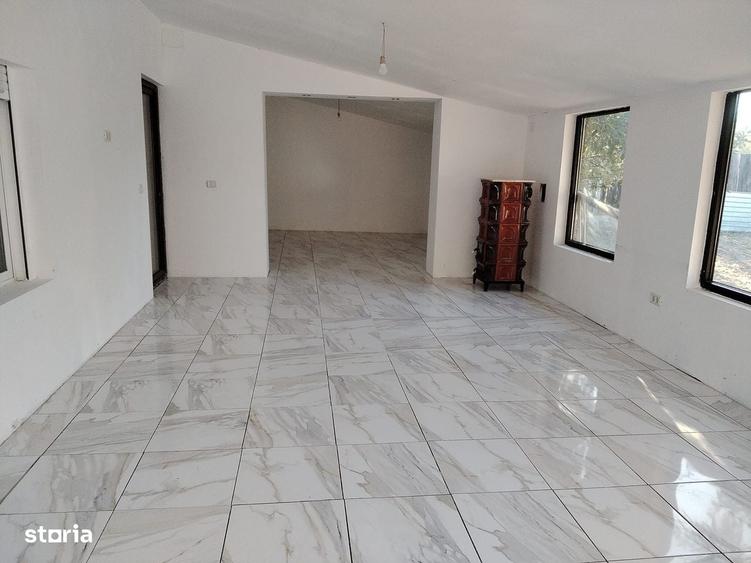 Casă cu 3 camere în Șepreuș
