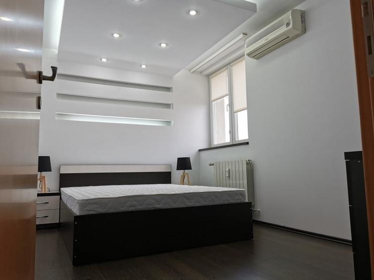 Apartament cu 2 camere semidecomandat în Bucur Obor