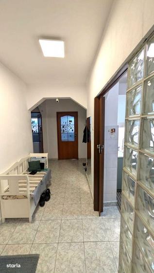 Apartament cu 4 camere în Vest