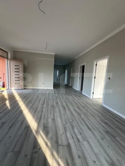 Casă cu 4 camere cu Teren 500 Mp în Central