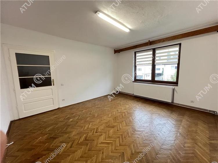 Duplex cu 3 camere cu Canalizare în Calea Dumbrăvii
