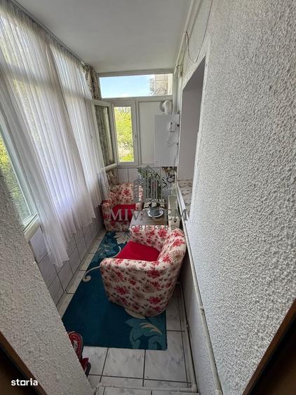 Apartament cu 2 camere decomandat în Rovine