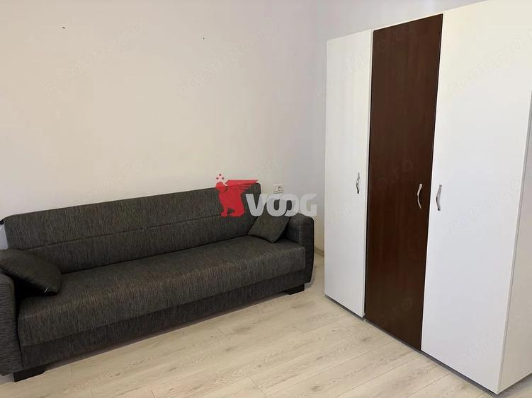 Apartament cu 3 camere decomandat în Dumbrăvița