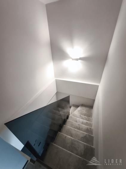 Apartament cu 3 camere semidecomandat, mobilat în Zorilor
