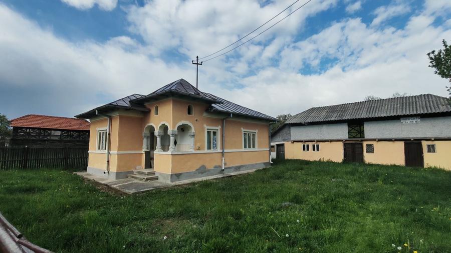 Casă cu 3 camere în Morărești