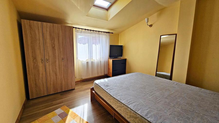 Apartament cu 3 camere, mobilat în Centrul Civic