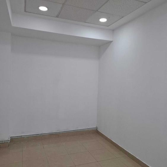 Spațiu comercial, de 150 mp, în Central