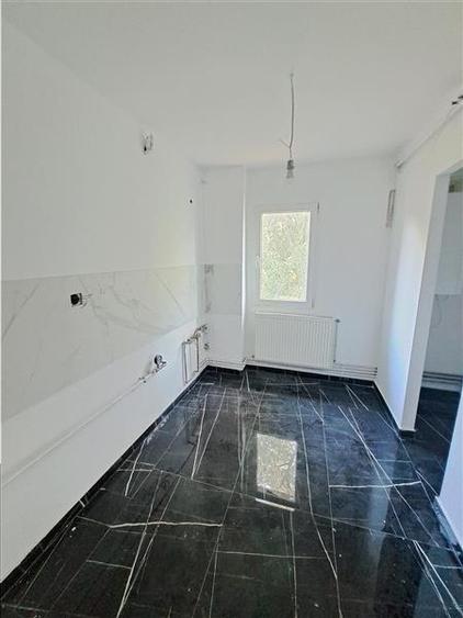Apartament cu 2 camere semidecomandat în Tipografilor