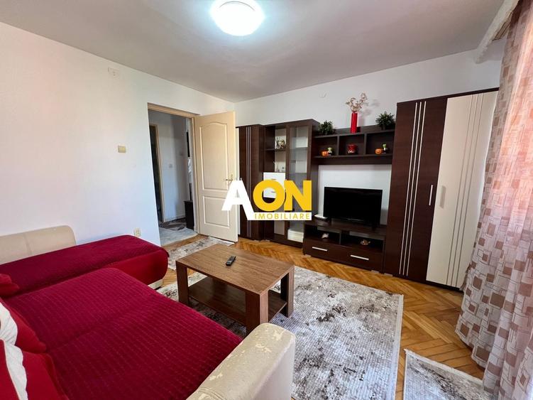 Apartament cu 2 camere decomandat, mobilat în Cetate