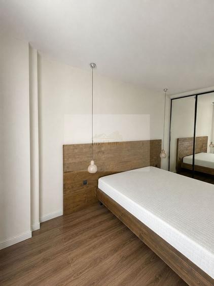 Apartament cu 2 camere semidecomandat, mobilat în Bulgaria