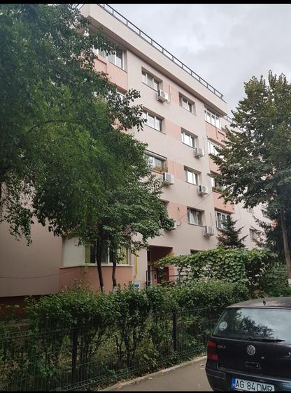 Apartament cu 2 camere decomandat în Militari