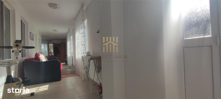 Casă cu 3 camere cu Teren 1790 Mp în Filipeștii de Pădure