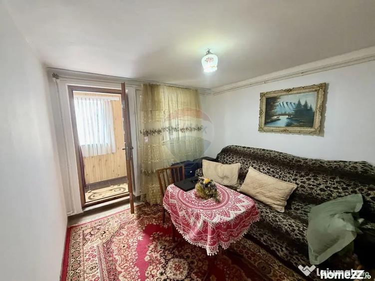 Casă cu 5 camere cu Teren 3344 Mp în Țifești
